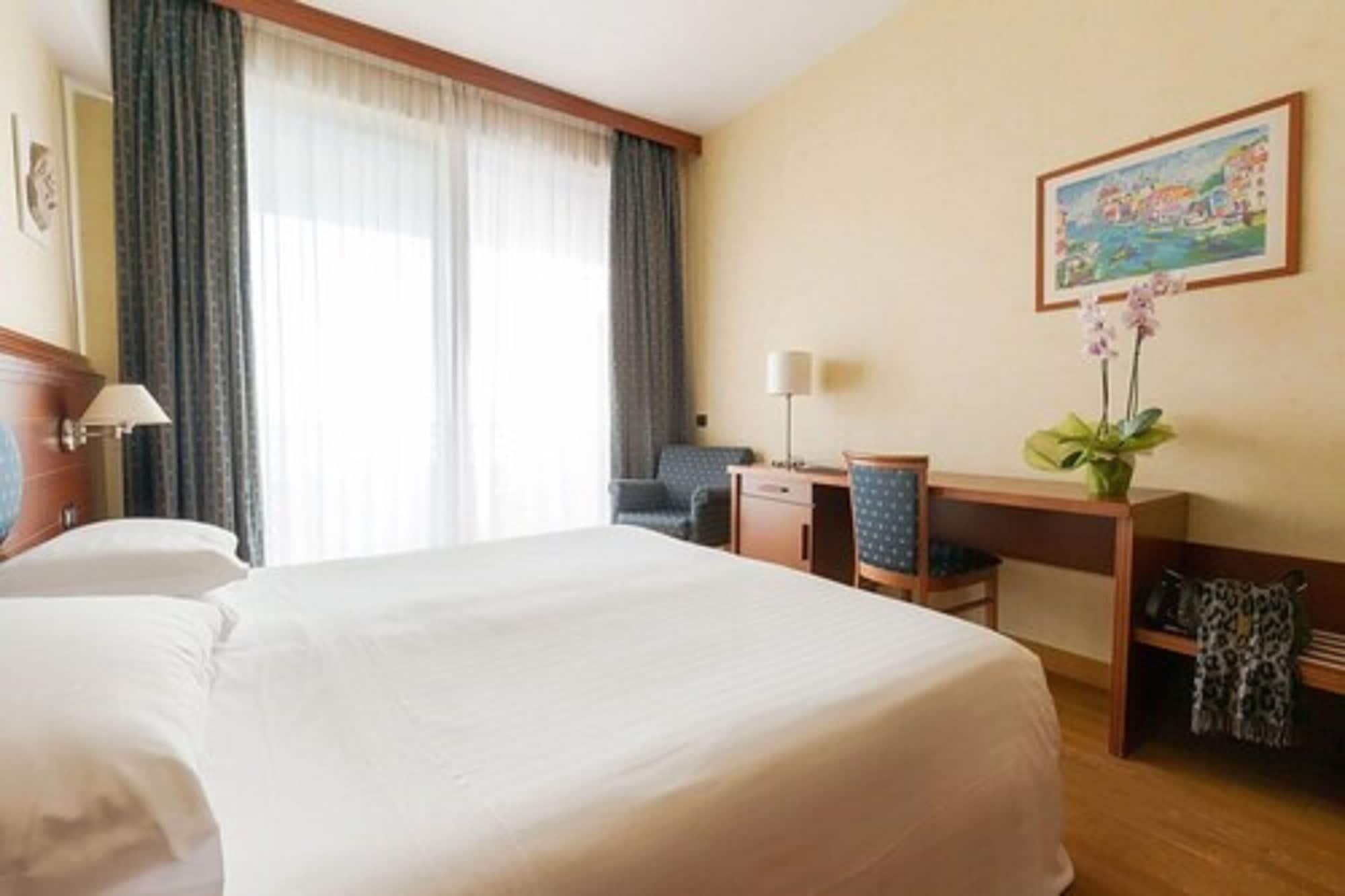 Hotel Nettuno Catania Esterno foto