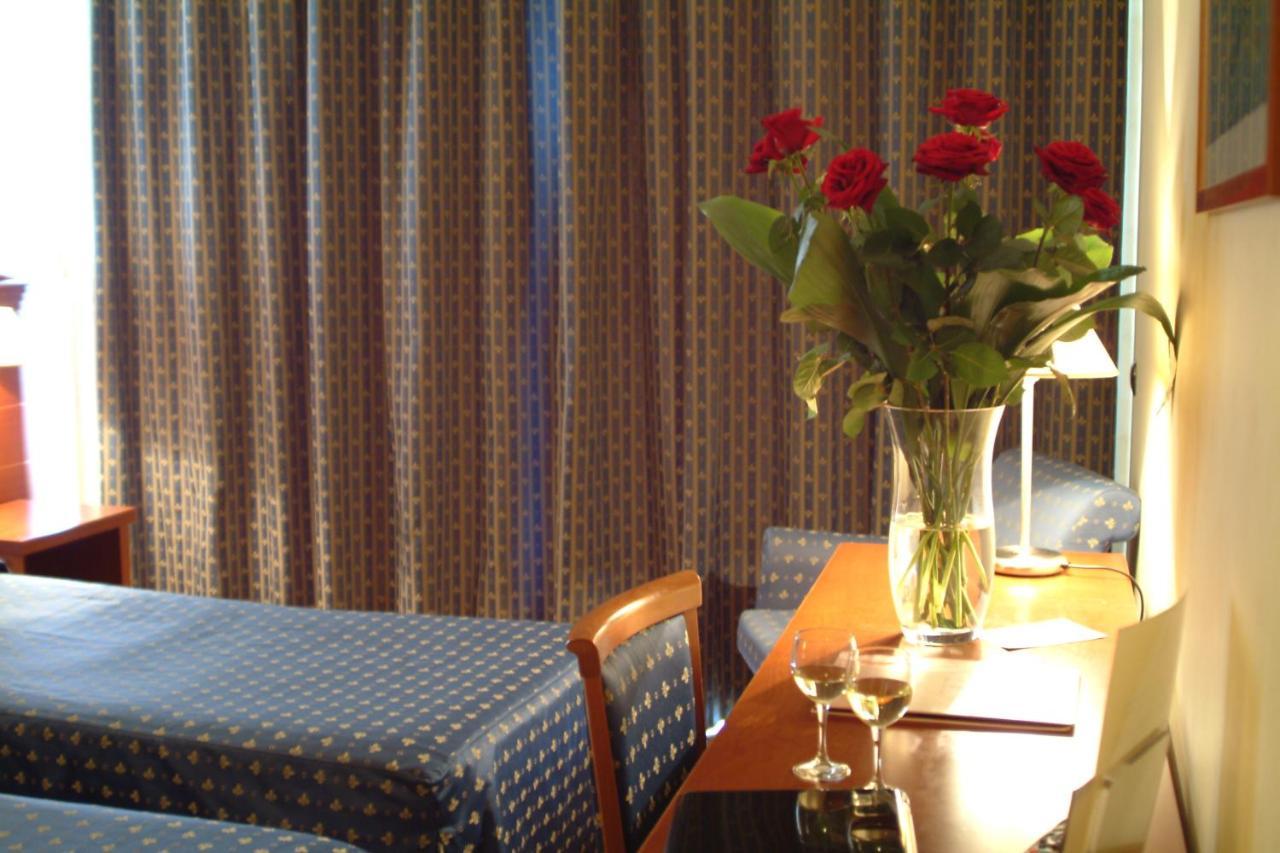 Hotel Nettuno Catania Esterno foto
