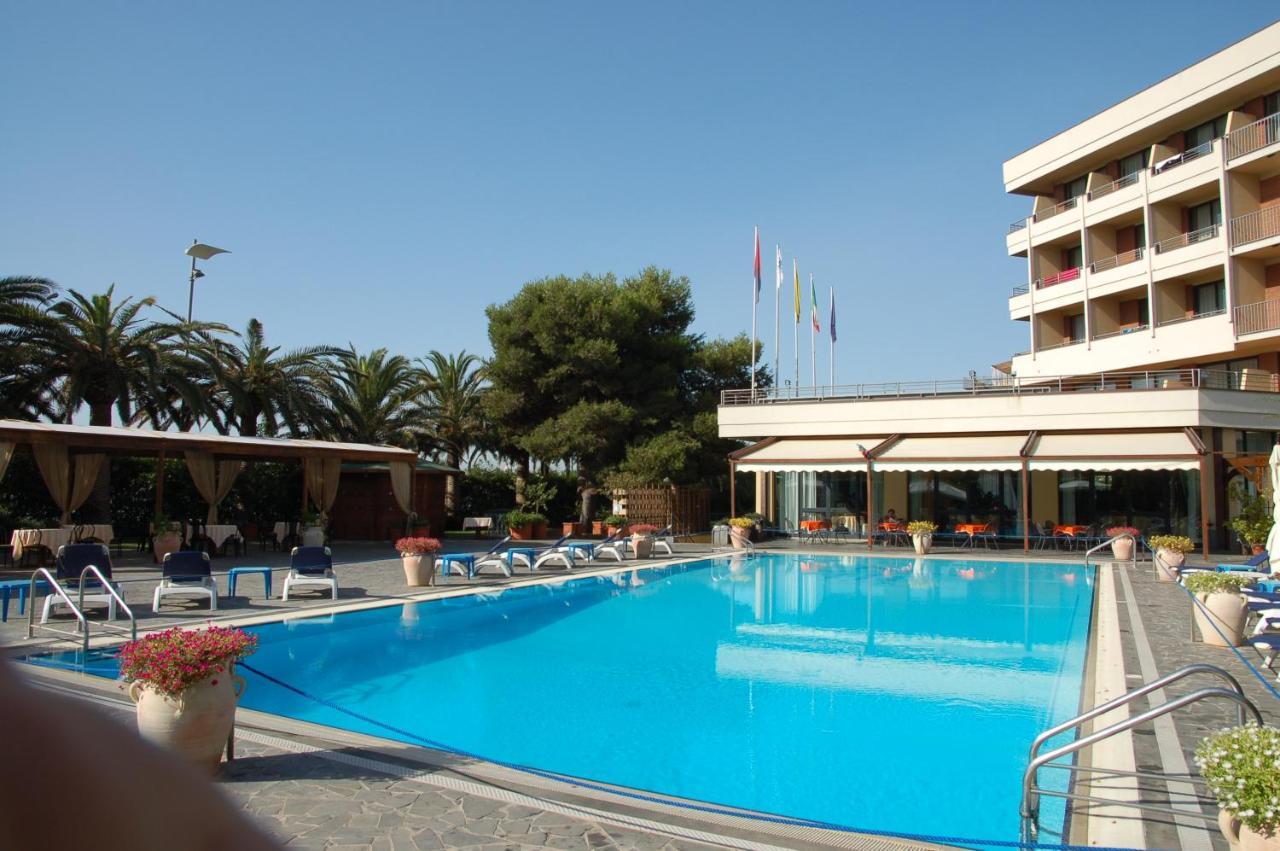 Hotel Nettuno Catania Esterno foto