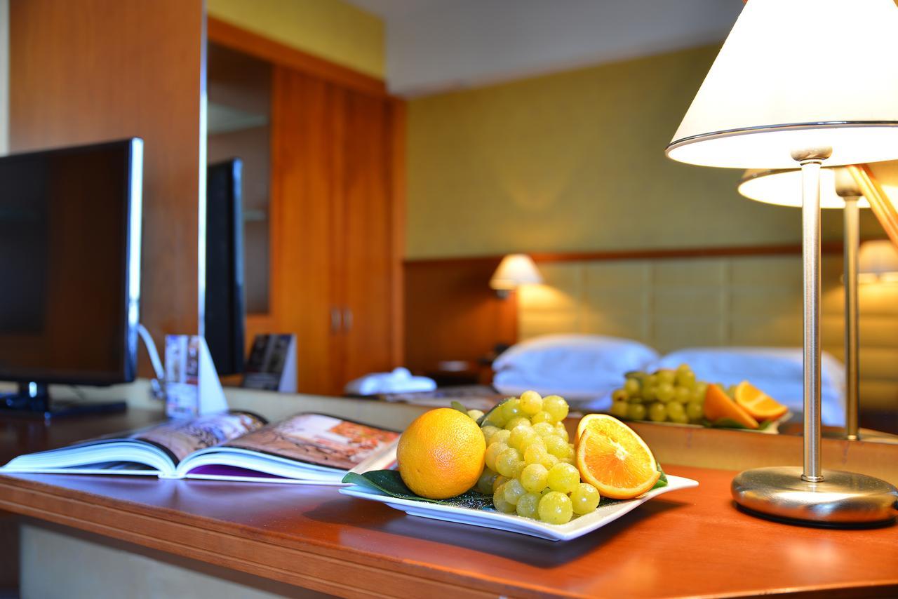Hotel Nettuno Catania Esterno foto